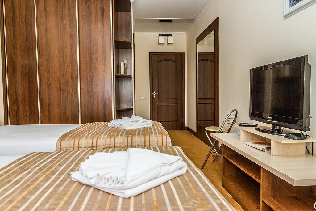 7 Sky Hotel Klinicheskaya Street  Kiev Bagian luar foto