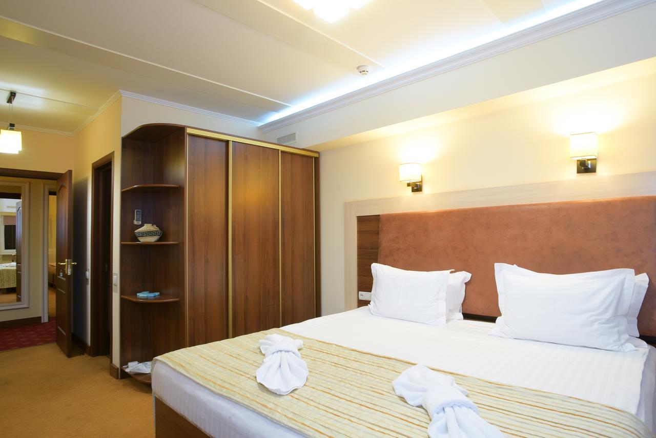 7 Sky Hotel Klinicheskaya Street  Kiev Bagian luar foto
