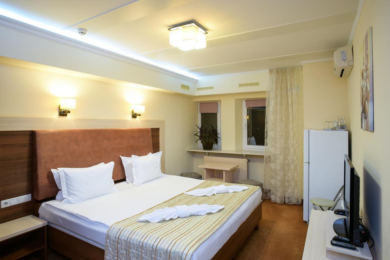 7 Sky Hotel Klinicheskaya Street  Kiev Bagian luar foto