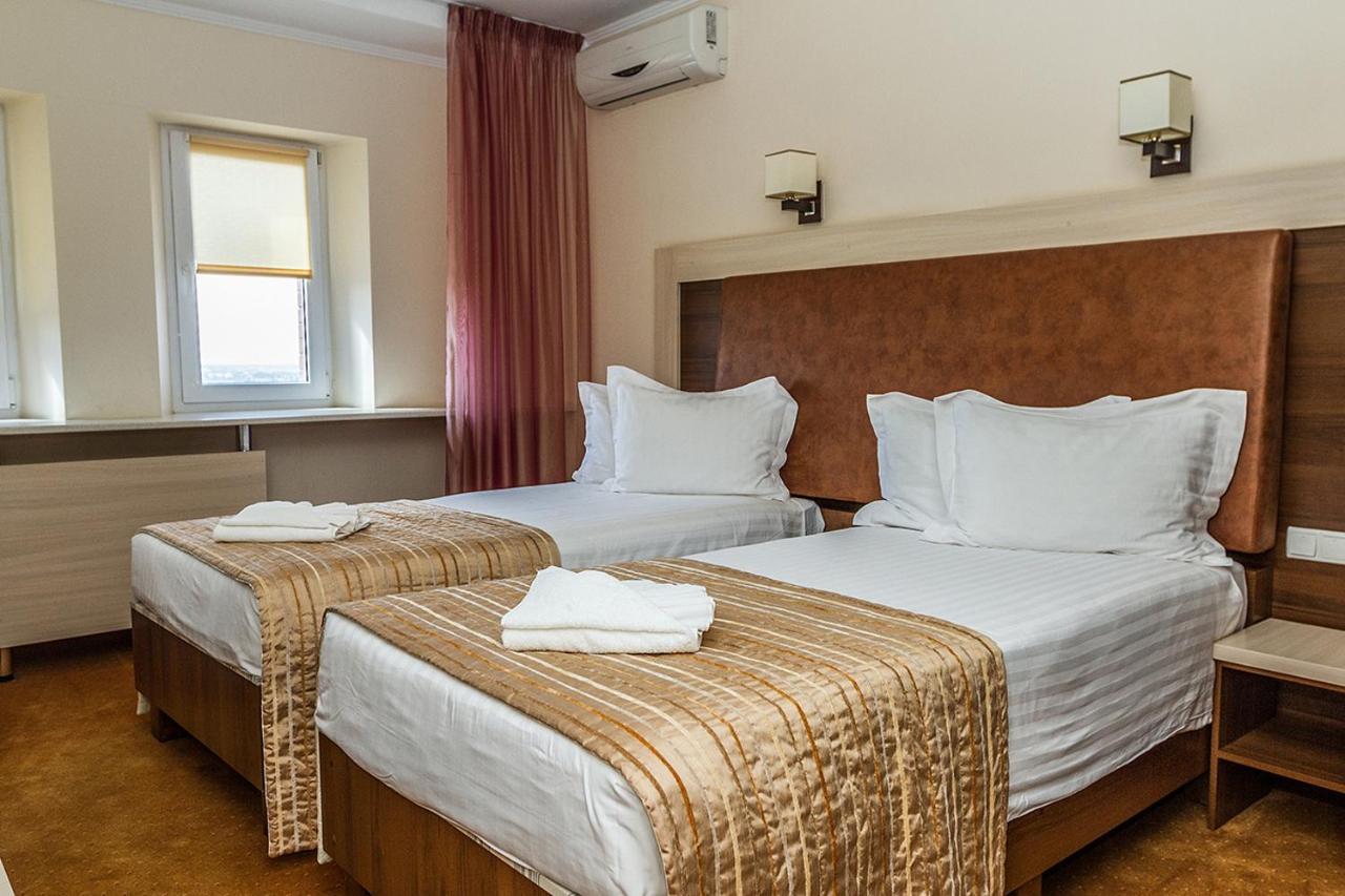 7 Sky Hotel Klinicheskaya Street  Kiev Bagian luar foto