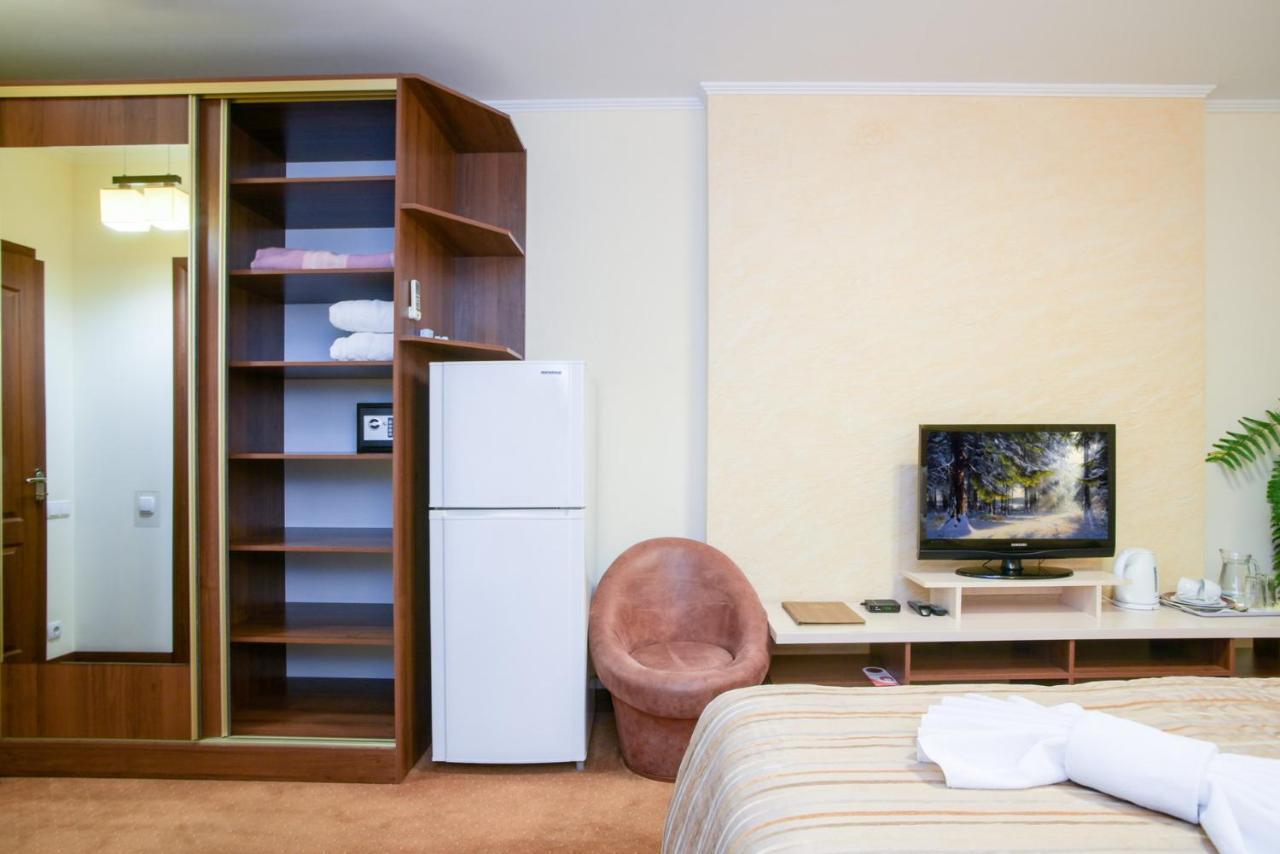 7 Sky Hotel Klinicheskaya Street  Kiev Bagian luar foto