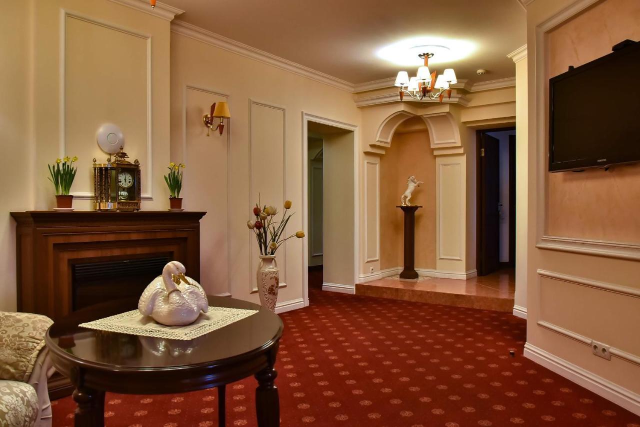 7 Sky Hotel Klinicheskaya Street  Kiev Bagian luar foto