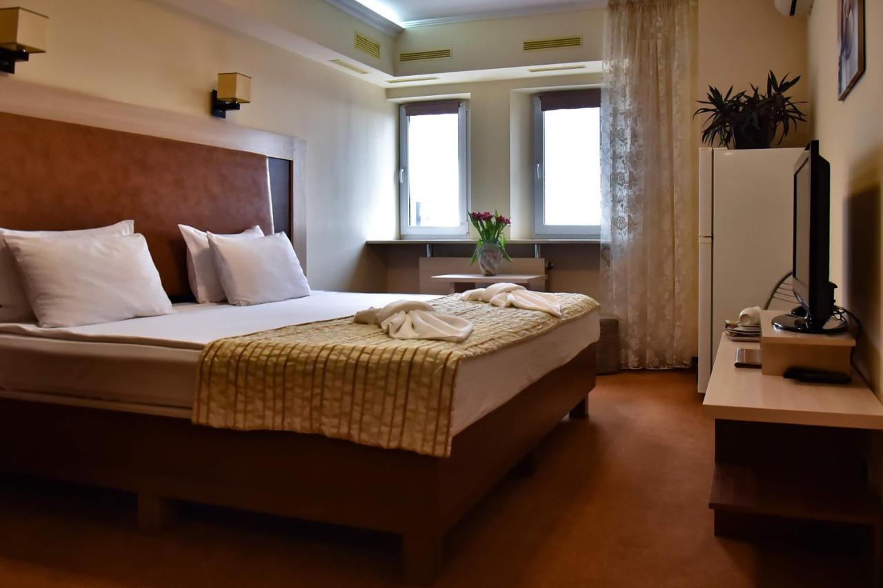 7 Sky Hotel Klinicheskaya Street  Kiev Bagian luar foto